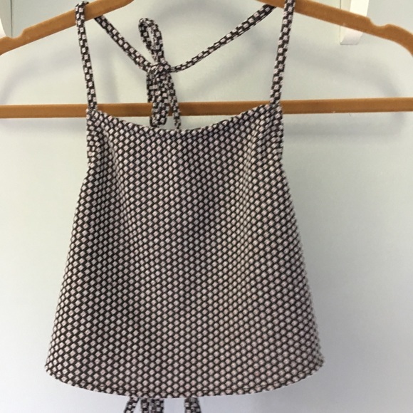 Brandy Melville Crop Top - Picture 1 of 5